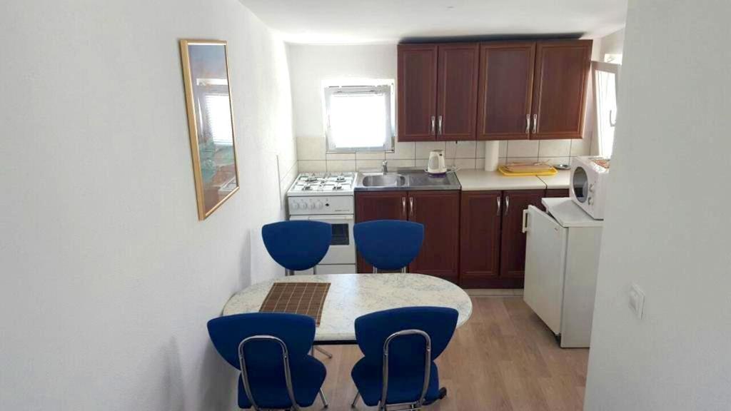 Apartments Kore Vir Extérieur photo